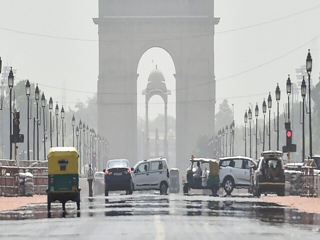 The humidity level oscillated between 34 per cent and 60 per cent, IMD said. (File Image: PTI)