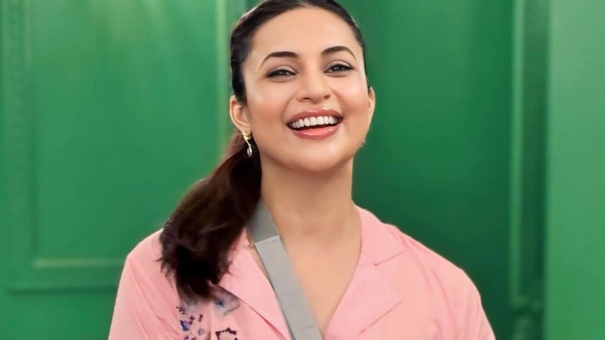 Divyanka Tripathi Makes 1st Appearance After Accident, Says 'Traumatic  Incident Ko Yaad Nahi Karna' - News18