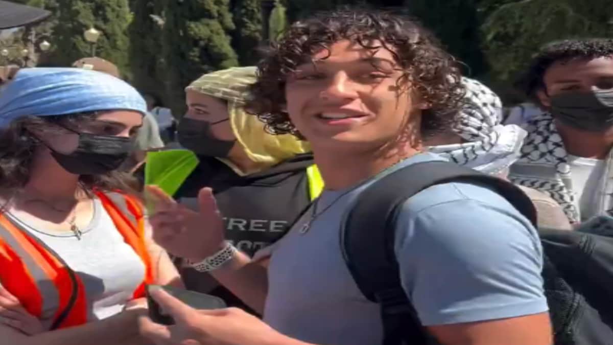 Watch | Jewish UCLA Student Eli Tsives Claims Pro-Palestinian Protesters Barred Him From Entering Campus – News18 Watch | Jewish UCLA Student Eli Tsives Claims Pro-Palestinian Protesters Barred Him From Entering Campus – News18