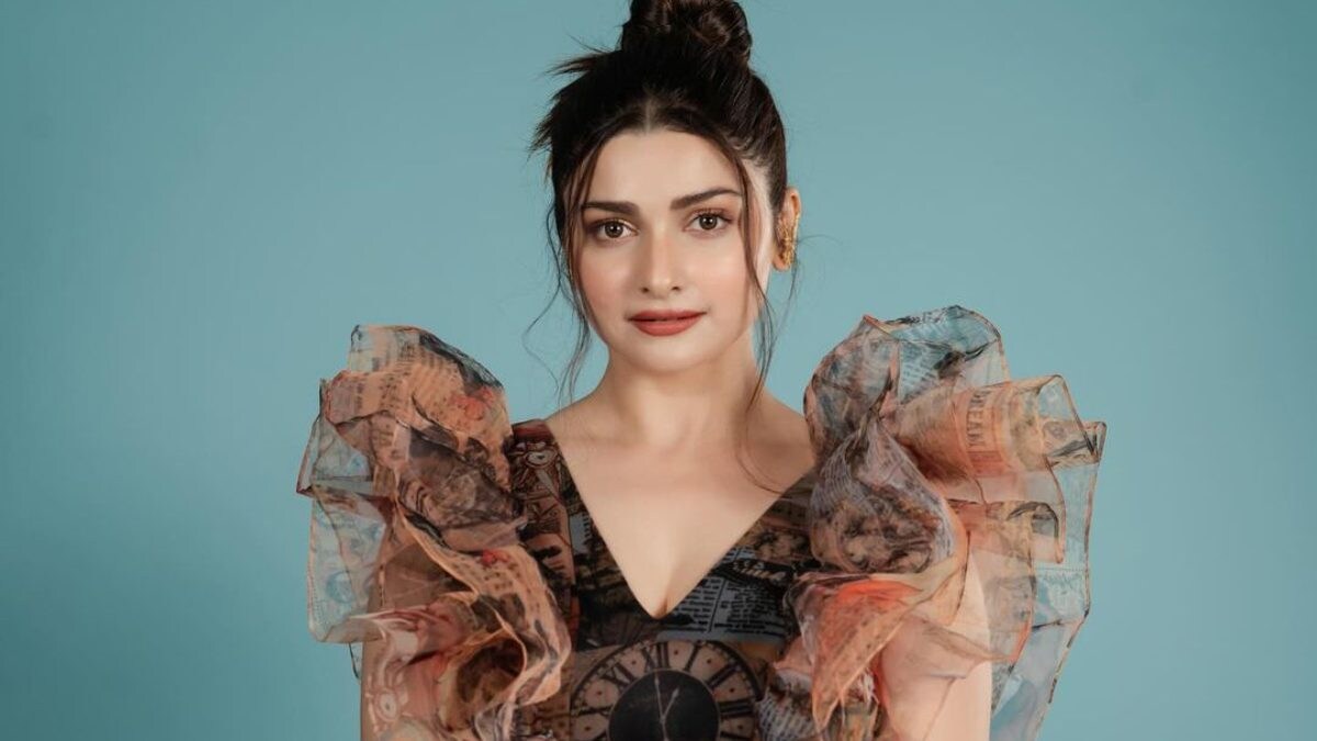 Pracchi Desai Reveals Directors Chose 'In-house Actors' Over Her: 'Don't Think I'm Good At…' | Exclusive - Vimarsana News