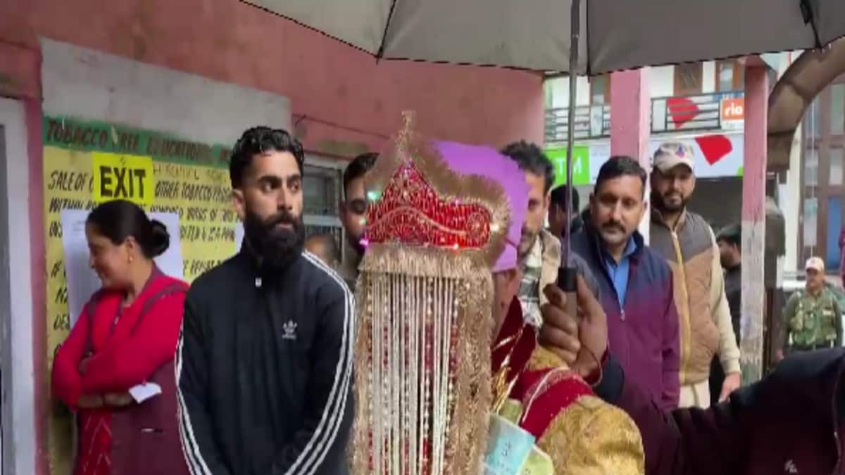 Bride Ready At The Altar, Groom Arrives At Polling Station With ‘Band, Baja And Baarat’ In J&Ok To Forged Vote – News18