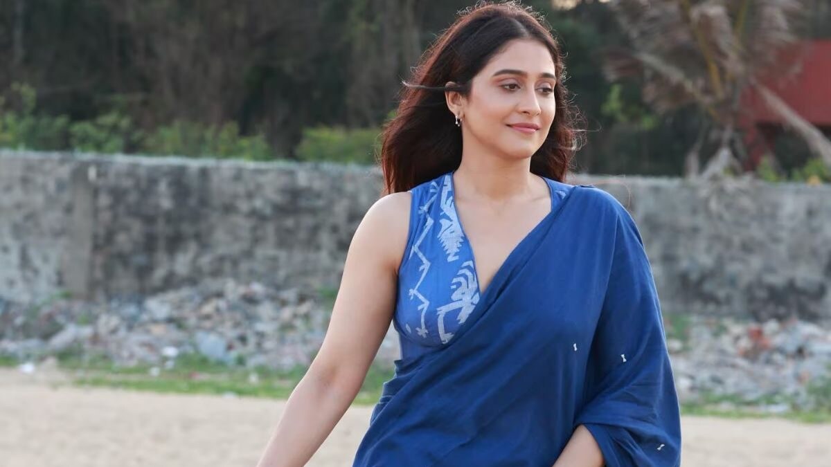 Regina Cassandra's Elegant Blue Saree Look For Beach Cleanup Drive Viral - Vimarsana News