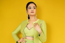 Actress Sreemukhi Slays Traditional Look In Green Saree