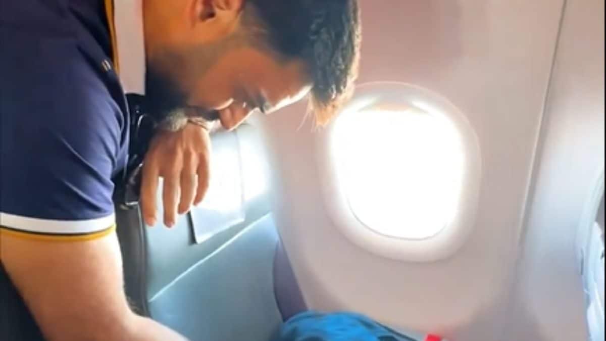 WATCH: Rashid Khan Won't Let Gujarat Titans Teammate Noor Ahmad Sleep ...