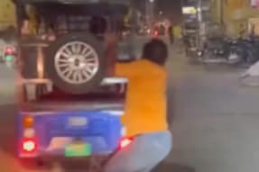In Shocking Video, E-Rickshaw Driver Drags Man On Road After Being Accused of Theft