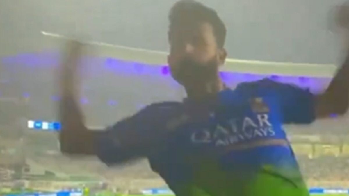 WATCH: KKR Fans Troll RCB Supporter For Over-Celebrating At The Eden Gardens - Vimarsana News