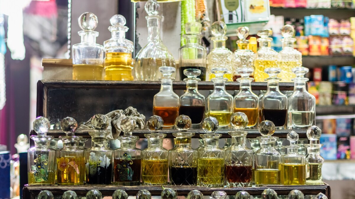Attar Politics: Kannauj Perfumers Blame Governments Over The Years For Fading Fragrance of Scent Industry - Vimarsana News