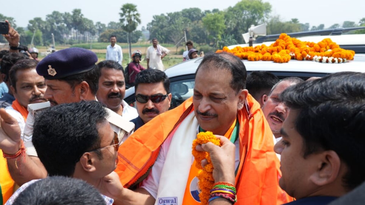 Lalu Yadav Fielding His Family in Elections as RJD Doesn't Have Political Leaders Anymore: Rajiv Pratap Rudy | Interview - Vimarsana News