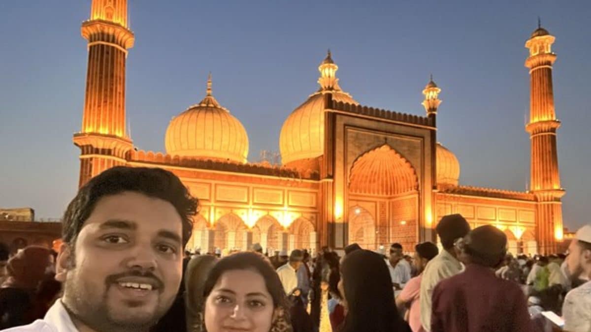 'Kisah Harapan': Bagaimana Influencer Teknologi Memulihkan iPhone yang Hilang, Xiaomi Civi 2 di Masjid Jama di Delhi