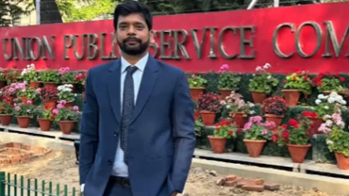 Bihar’s Akash Raj Secures AIR 1 In UPSC JE Civil Exam