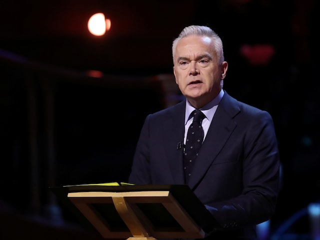 BBC newsreader Huw Edwards speaks at the UK Holocaust Memorial Day Commemorative Ceremony in Westminster in London, Britain January 27, 2020. (Reuters)