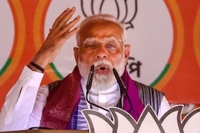 ‘Stop Attempts to Scare Me’: Modi Challenges Congress With Another Manmohan Clip on ‘Resources For Muslims’