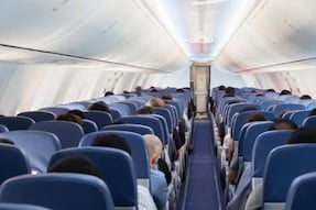 UK Passengers On Turkey-Bound Flight Finish Alcohol Supply Within 30 Minutes