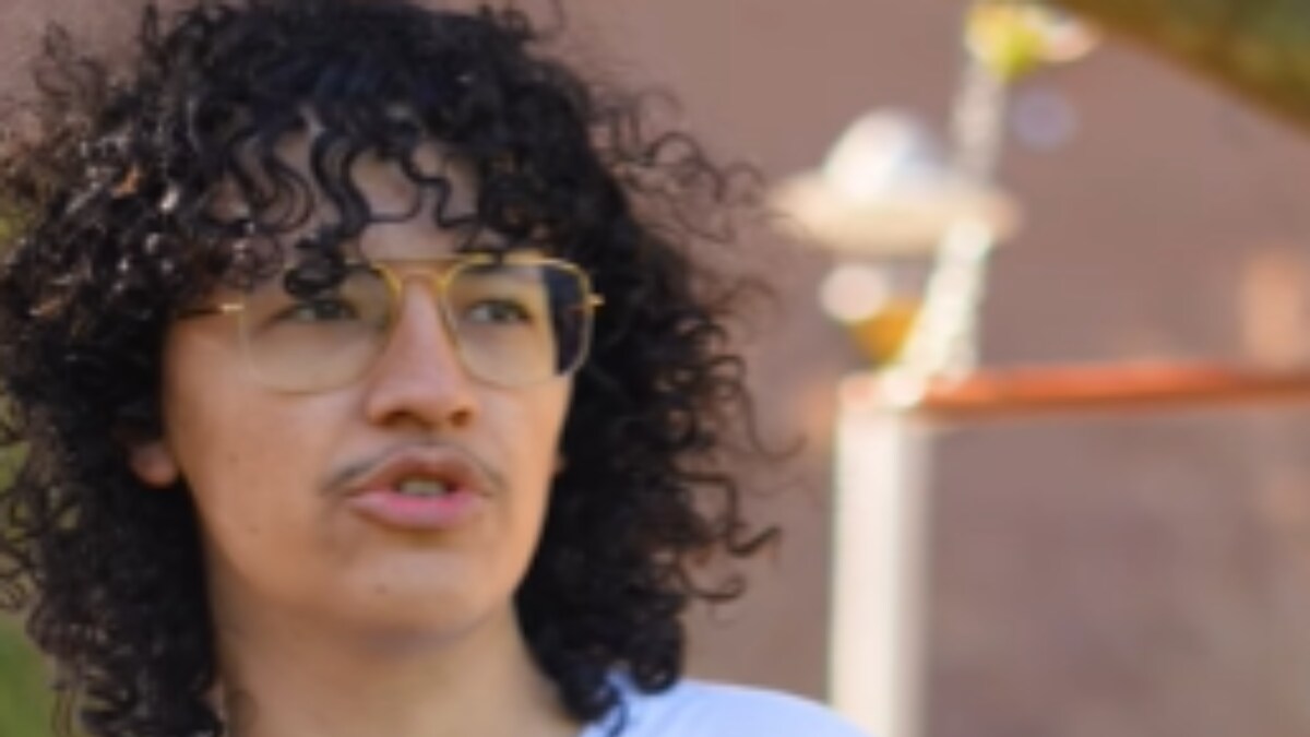 In Alphabetical Order, Man Names 26 Languages In Just 30 Seconds - Vimarsana News