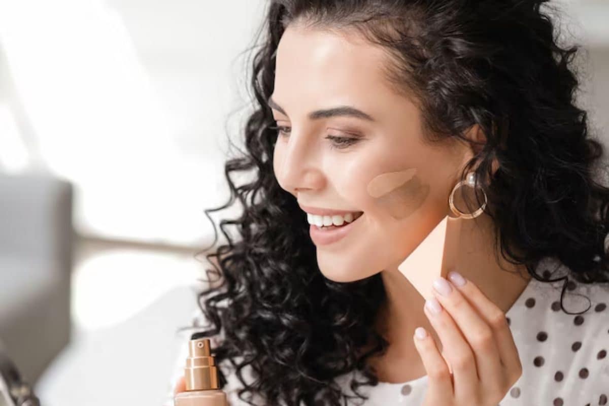 6 Reasons Why You Should Not Apply Foundation On Your Face Every Day