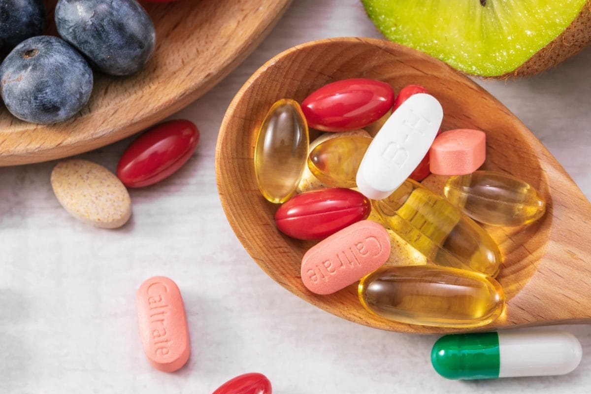 Having Iron Or Vitamin Deficiency? Here’s The Best Time To Take Supplements