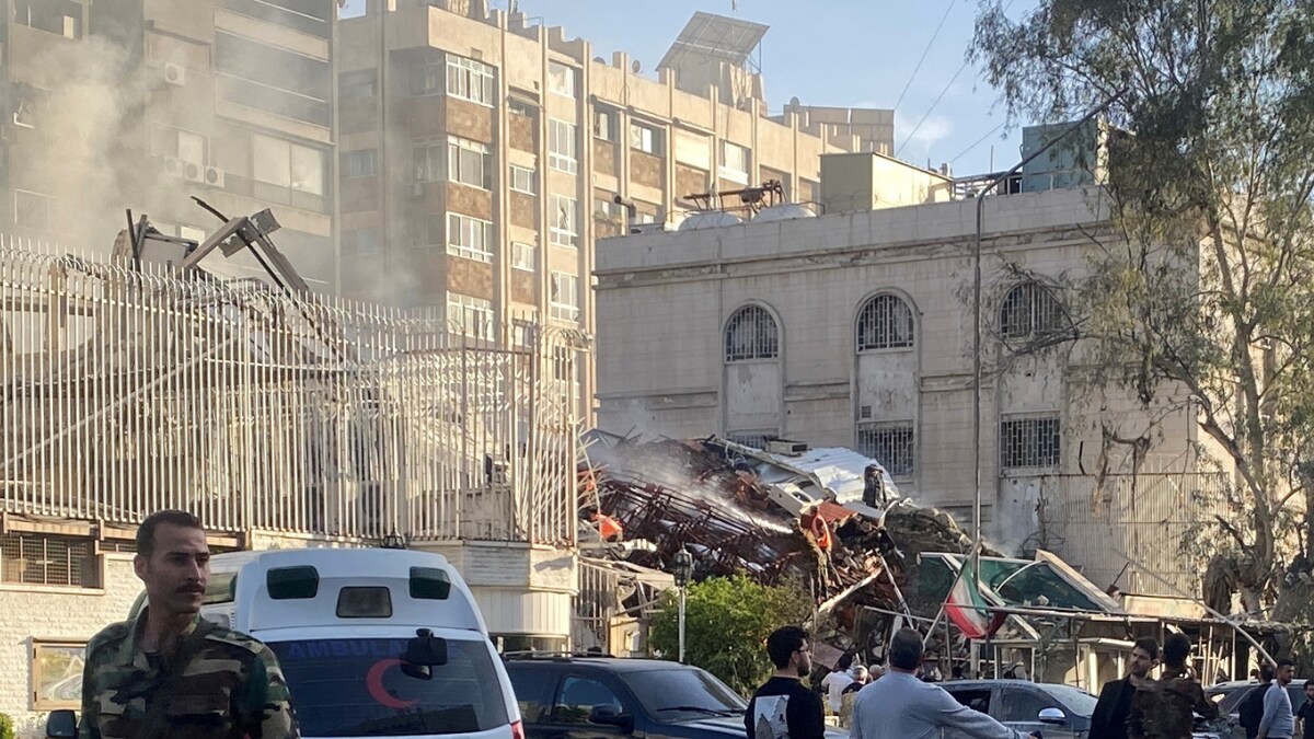이스라엘, 다마스쿠스 공습으로 이란 대사관 별관 8명 사망, 테헤란, 국제적 대응 촉구