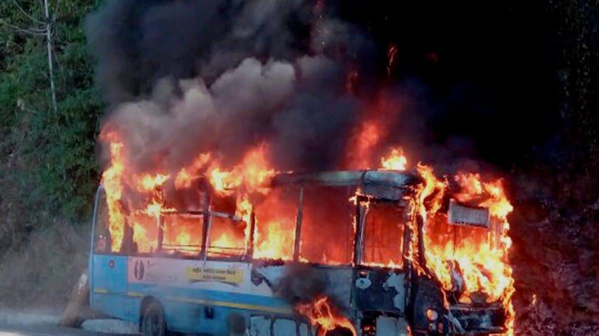 6 Dead, 20 Injured As Bus Catches After Collision With Lorry In Andhra ...
