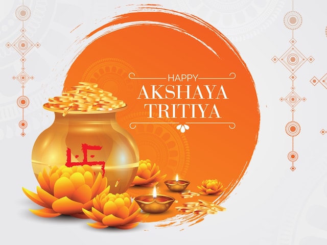 People opt to purchase gold on Akshaya Tritiya as it is expected to attract wealth in the future. (Image: Shutterstock) 
