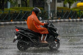 Light Showers In Delhi After Stormy Night, Yellow Alert In Bengaluru, Rain Likely In Mumbai Today | Weather Updates