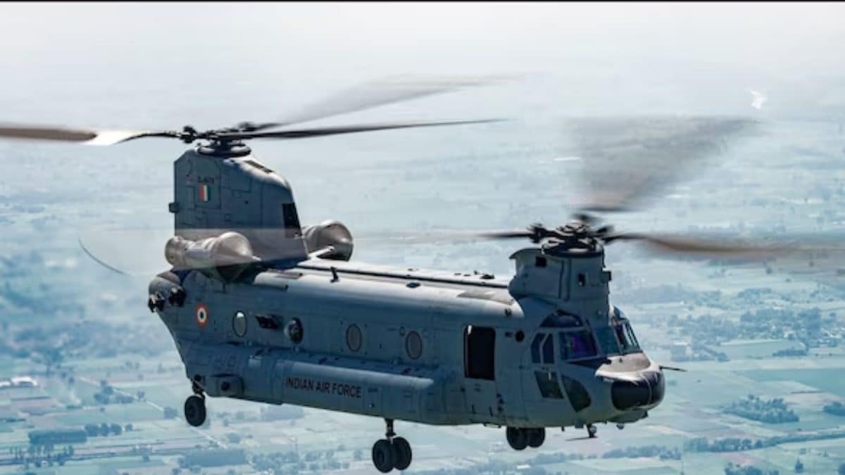 ‘Deceptive’: Defence Ministry Responds On Experiences Of Type Of Chinook Chopper Lacking In UP – News18