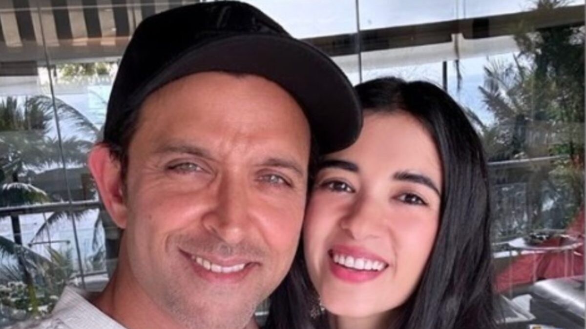 Hrithik Roshan Cheers For GF Saba Azad As Her Film Minimum Opens 26th UK Asian Film Festival - Vimarsana News