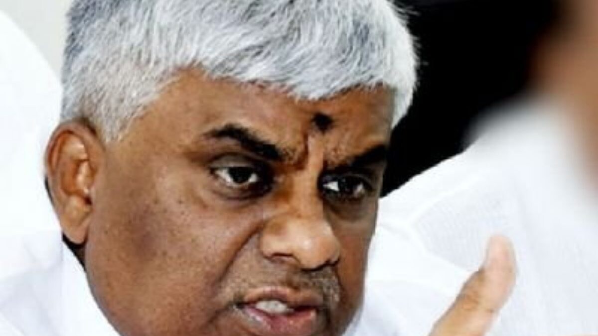 Deve Gowda's Son HD Revanna Accused Of 'Kidnapping Ex-House Help Abused By Prajwal', Booked - Vimarsana News