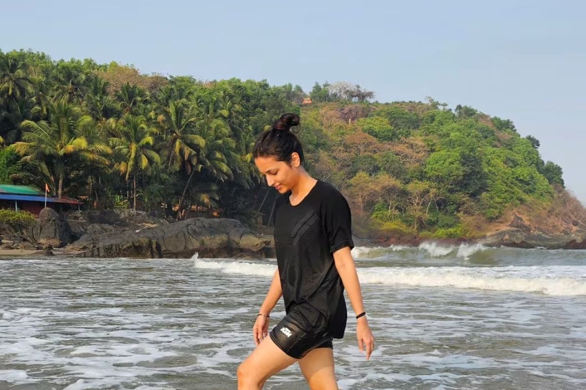 Srinidhi Shetty’s Beach Wear Look Is All Things Casual And Comfy