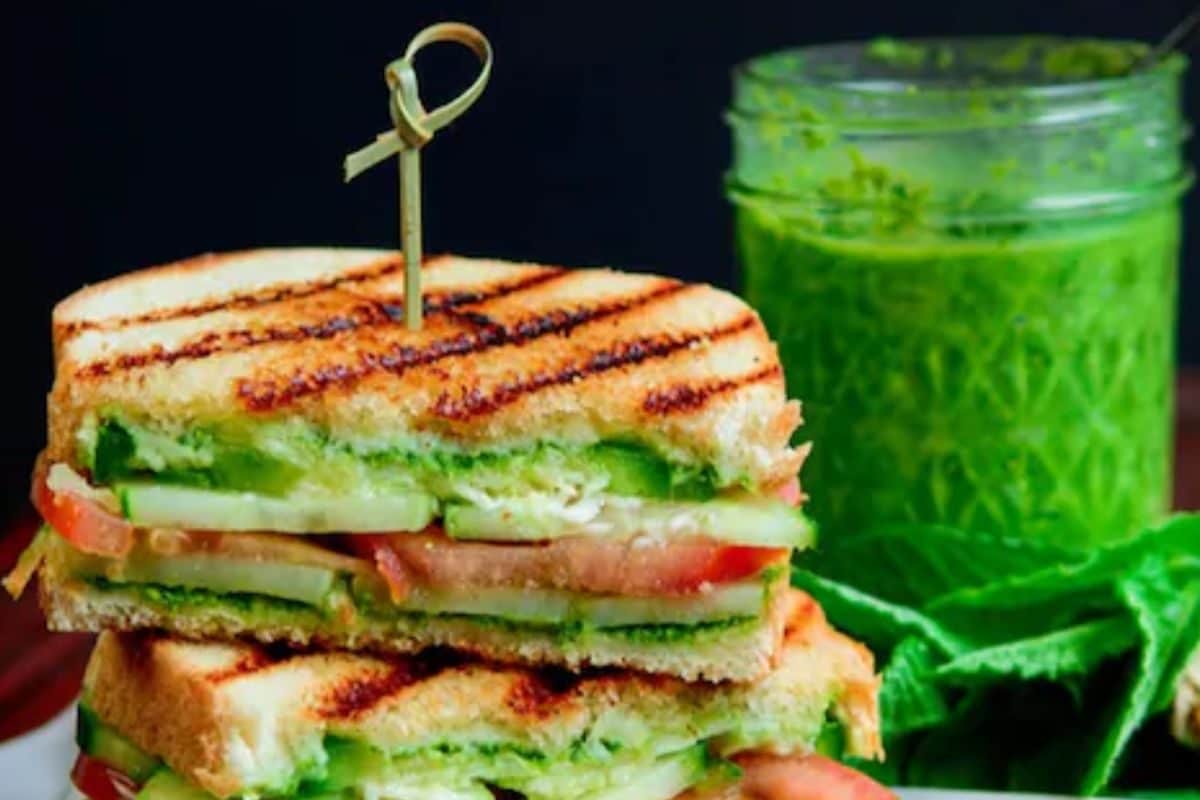 Looking For A Delicious Evening Snack? Try This Lip-smacking Green Chutney Sandwich Recipe