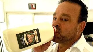 Despite Experts Warning Against It, US Influencers Promote Raw Cow Milk Amid Bird Flu Outbreak - Vimarsana News