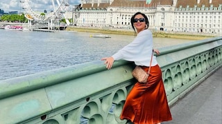 Amruta Khanvilkar's London Album Is All About Coffee And Bubblewrap Waffle - Vimarsana News