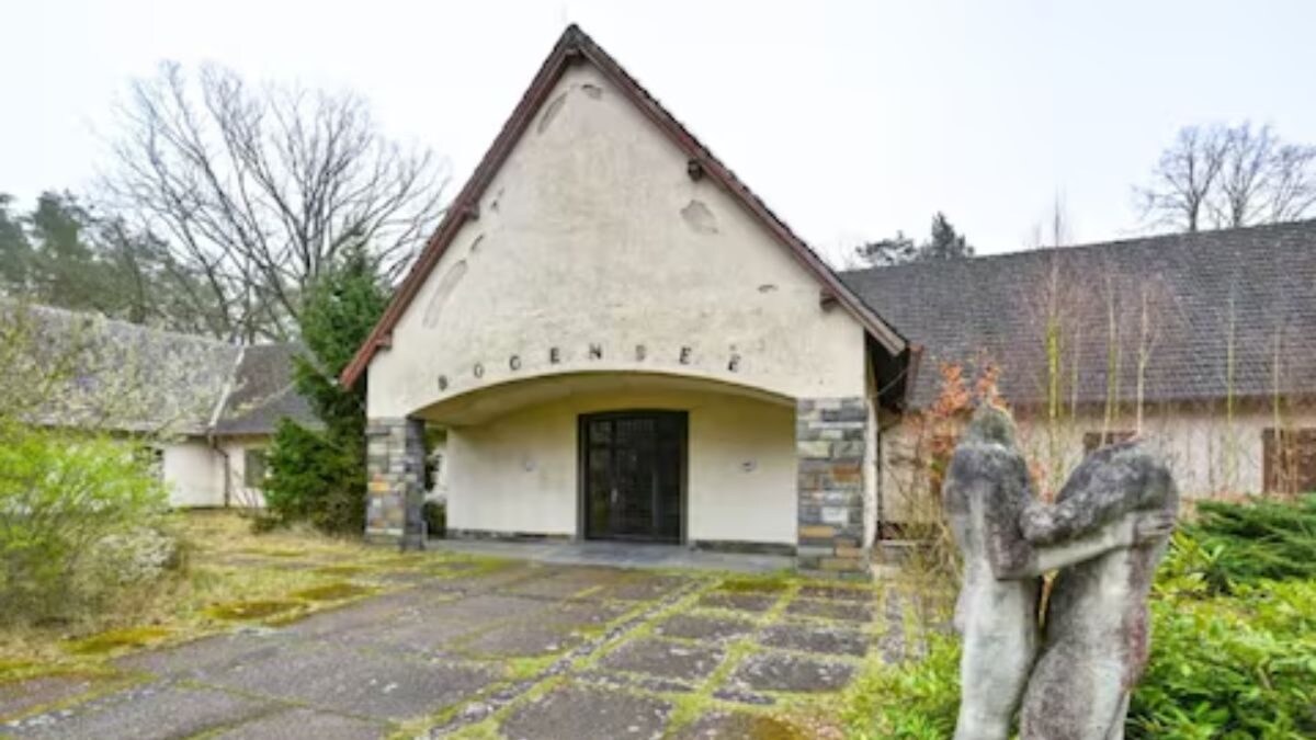 Berlin Govt Aims To Give Away World War 2 Era Villa Of Adolf Hitler's Confidant For Free - Vimarsana News