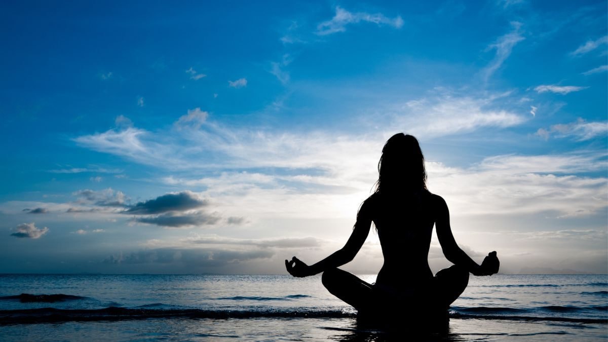 YogMantra | How Chanting Mantras Can Enhance The Effect of Yogic Practices