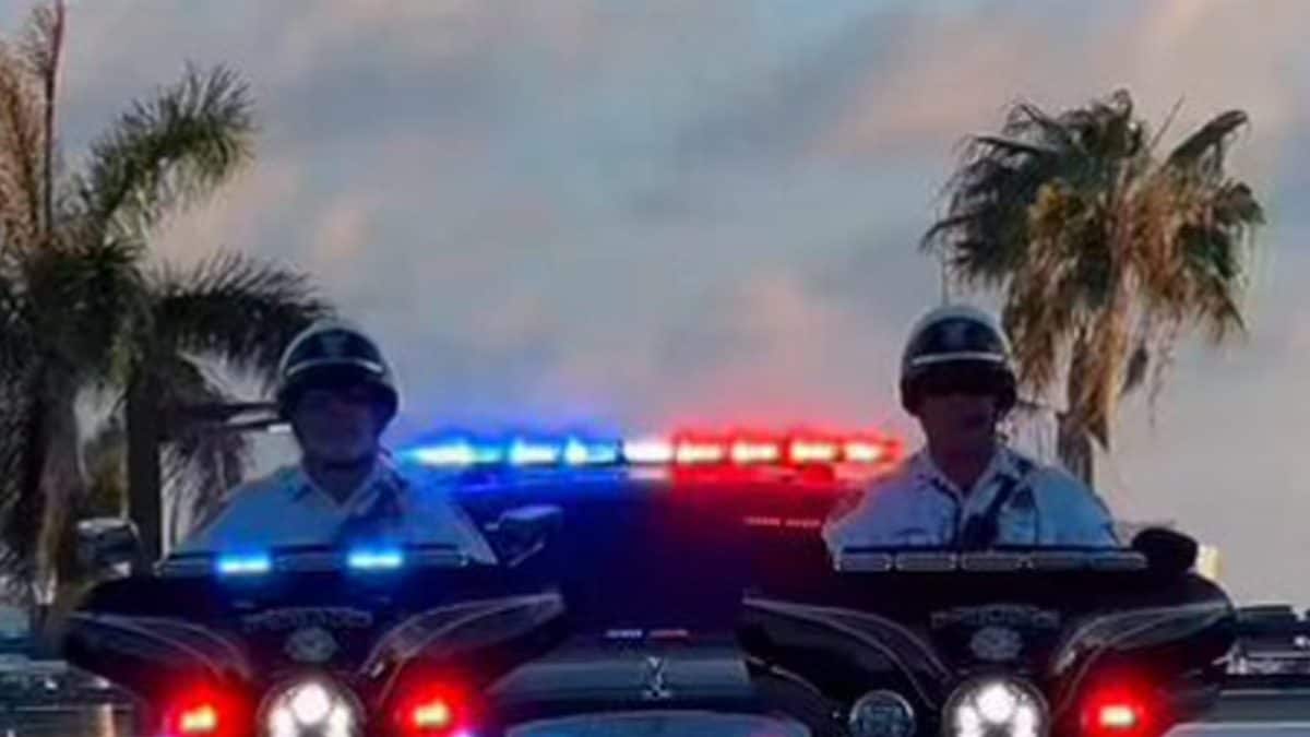 Internet Is Having A Meltdown Over Miami Police’s Rolls-Royce Cop Car