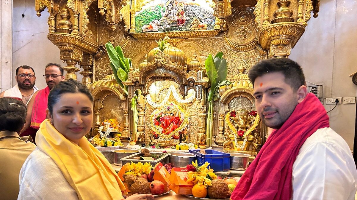 Parineeti Chopra, Raghav Chadha Seek Blessings At Siddhivinayak Temple After His Eye Surgery