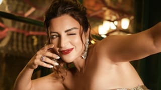 Sexy! Shama Sikander Turns Up The Heat In Plunging Golden Dress; See Hot Photo - Vimarsana News