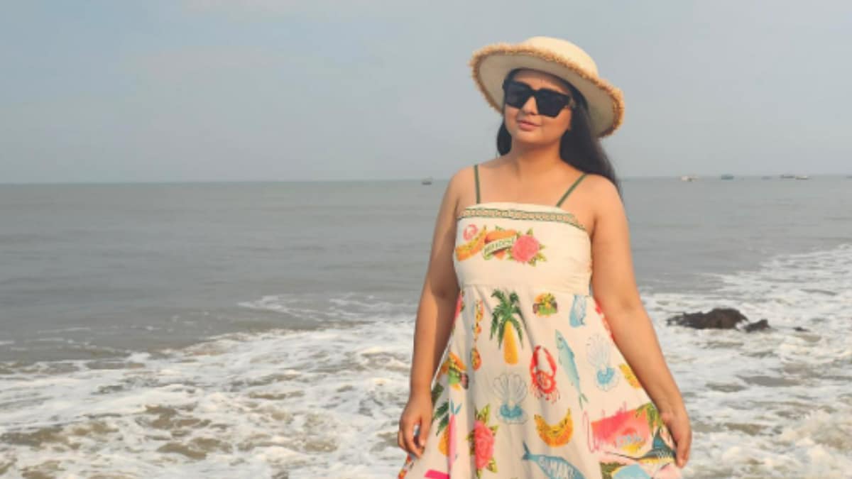 Actress Amulya’s Strappy White Maxi Dress Is A Must-have In Summer Wardrobe - News18
