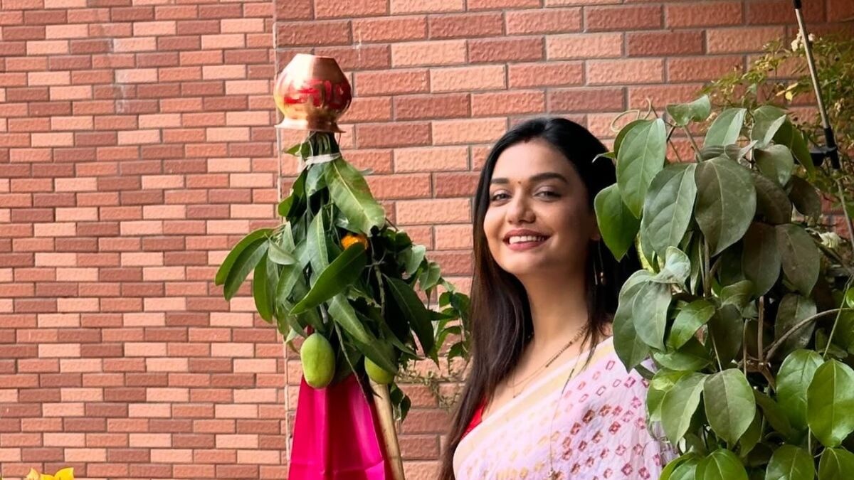 ‘You Truly Made Me’: Divya Agarwal Remembers Her Father On His Birthday – News18 ‘You Truly Made Me’: Divya Agarwal Remembers Her Father On His Birthday – News18