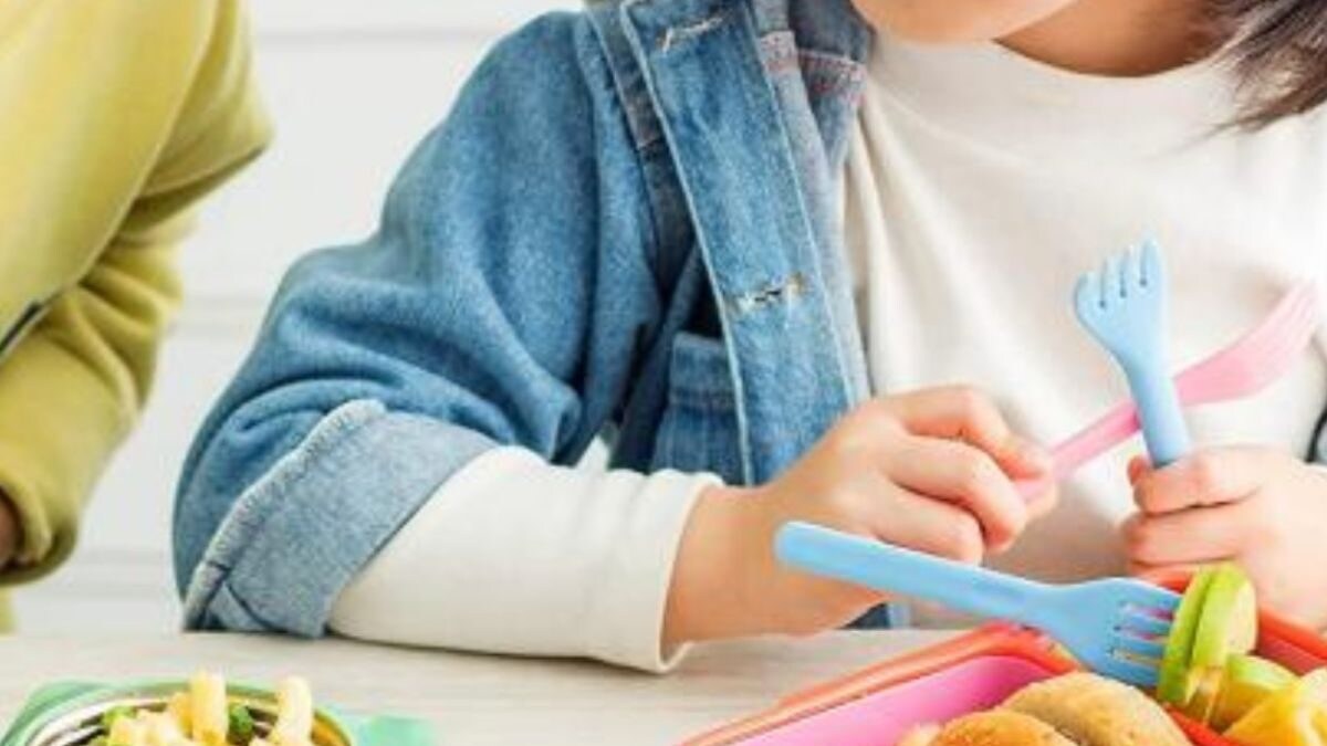 Kid, In Fifth Grade, Raises 5 Lakh To Pay Off His Classmates' Debts For School Lunches - Vimarsana News