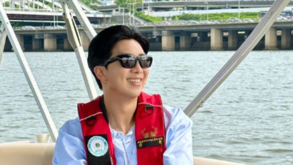 Model Featured In BTS Star RM's Album Calls Him 'Absolutely Charming' - Vimarsana News