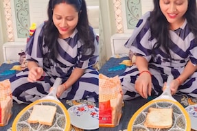Woman Toasts Bread On Mosquito Racket, Internet Can't Believe It