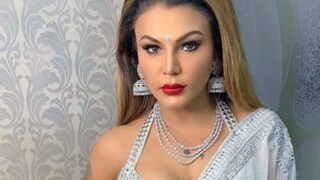 Rakhi Sawant Undergoes Surgery For Tumour, Her Doctor Shares Health Update - Vimarsana News