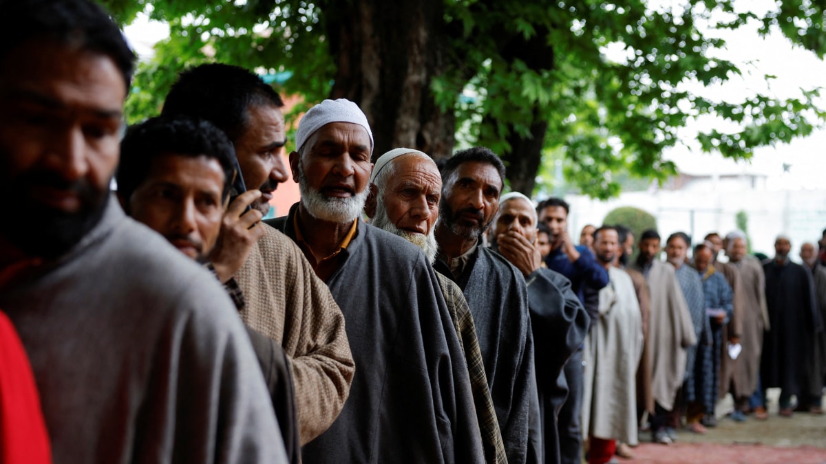 Srinagar Polling Records Historic Voter Turnout, PM Modi Says 'Art 370 Abrogation Enabled Aspirations Of Pe - News18