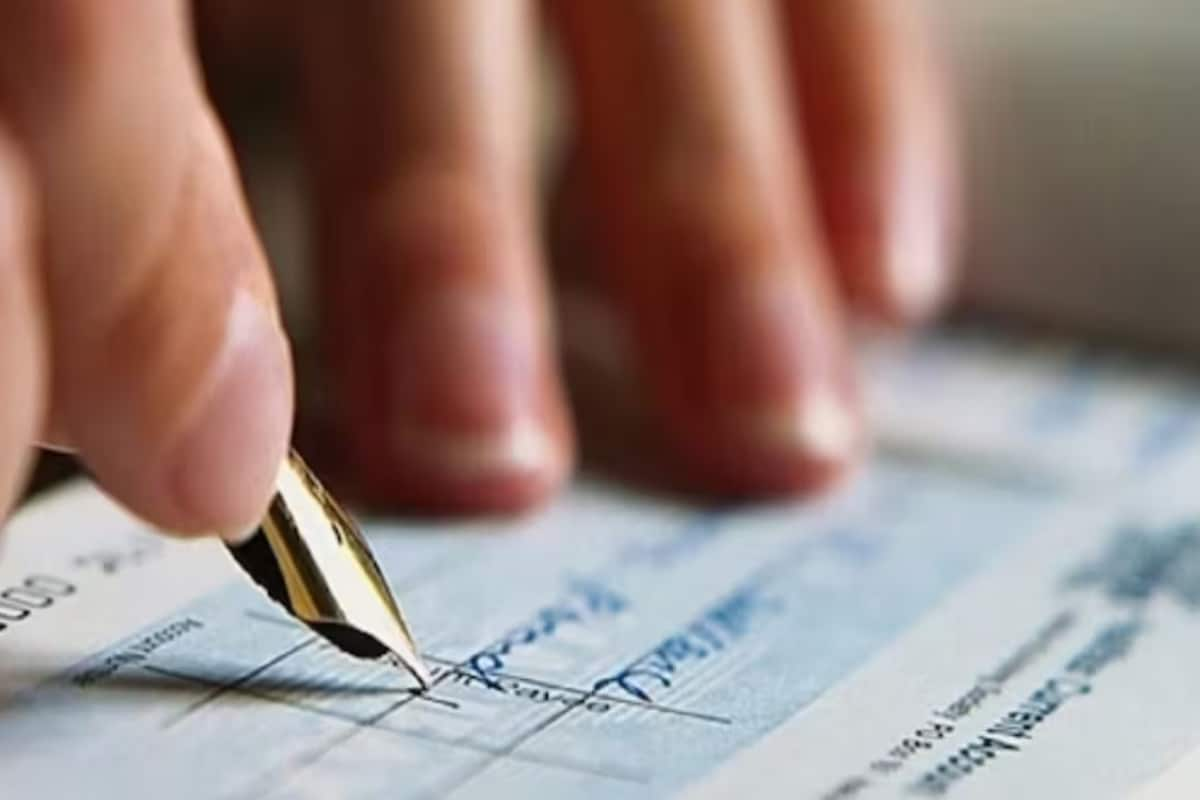 'Lakh' Or 'Lac'? Here's What You Need To Know When Writing A Cheque