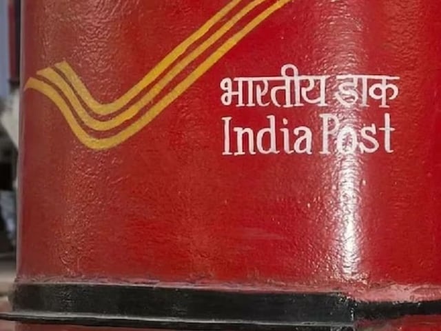 PIB has warned the users that India Post never sends such links or messages asking for updating addresses for delivering articles.
