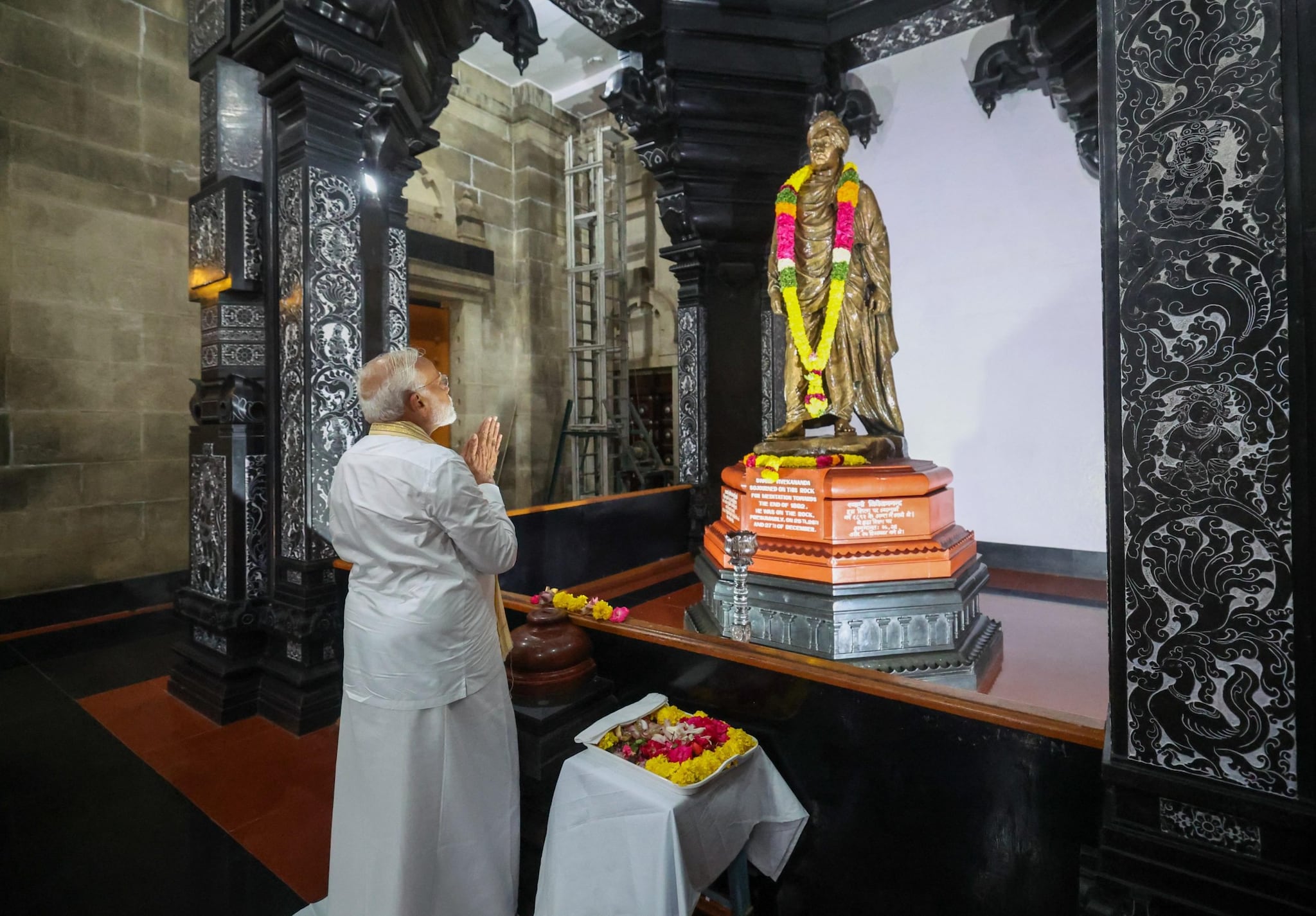 PM Modi worshipped at the Bhagavathi Amman temple and reached the rock memorial by a ferry service and started meditation that is scheduled to go on till June 1.(Image: News18) PM Modi worshipped at the Bhagavathi Amman temple and reached the rock memorial by a ferry service and started meditation that is scheduled to go on till June 1.(Image: News18)