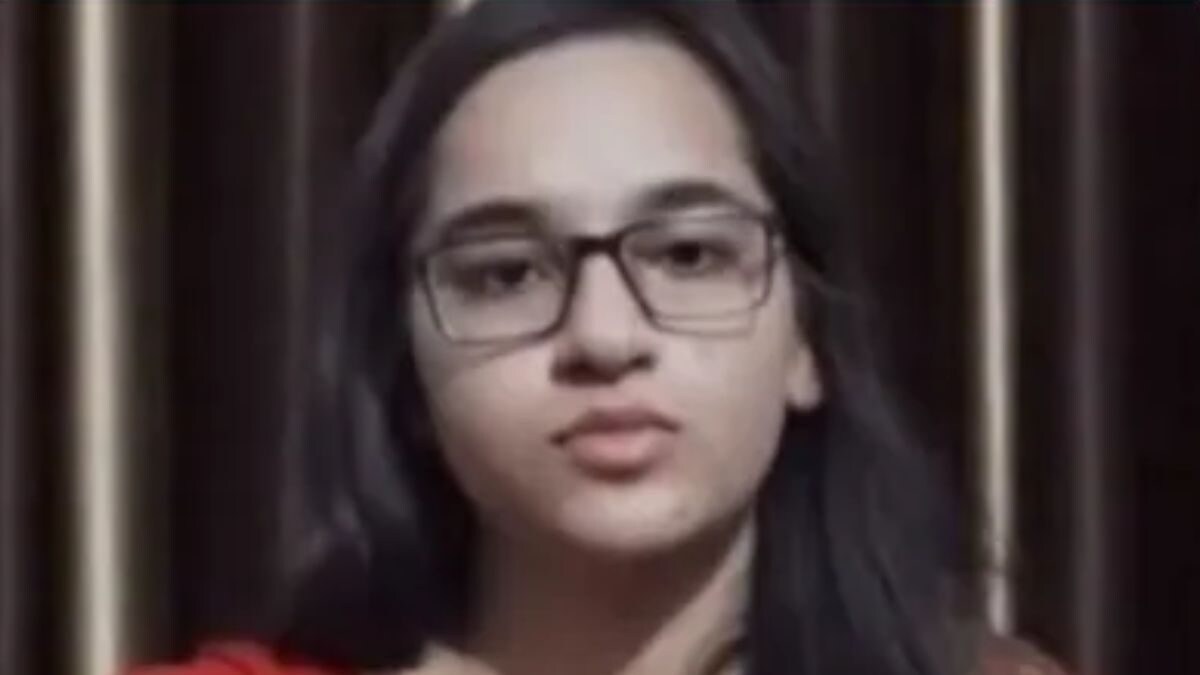 IAS Officer, Daughter Of Ex-Army Man Who Failed To Crack UPSC In 1987, Fulfills Father’s Dream
