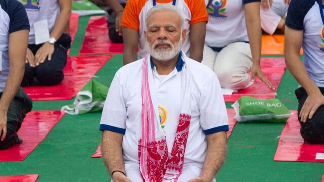 PM Modi To Lead Yoga Day Celebrations From Srinagar On June 21 | India News  - News18