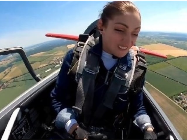 Video: Dutch Pilot Shares What Happens After Her Aircraft’s Canopy ...