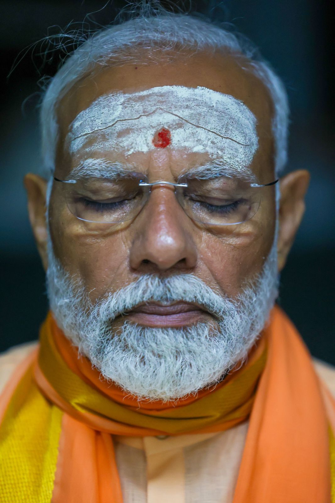 After performing the 'Surya Arghya' during sunrise at the Vivekananda Rock Memorial, Modi began his meditation. After performing the 'Surya Arghya' during sunrise at the Vivekananda Rock Memorial, Modi began his meditation.